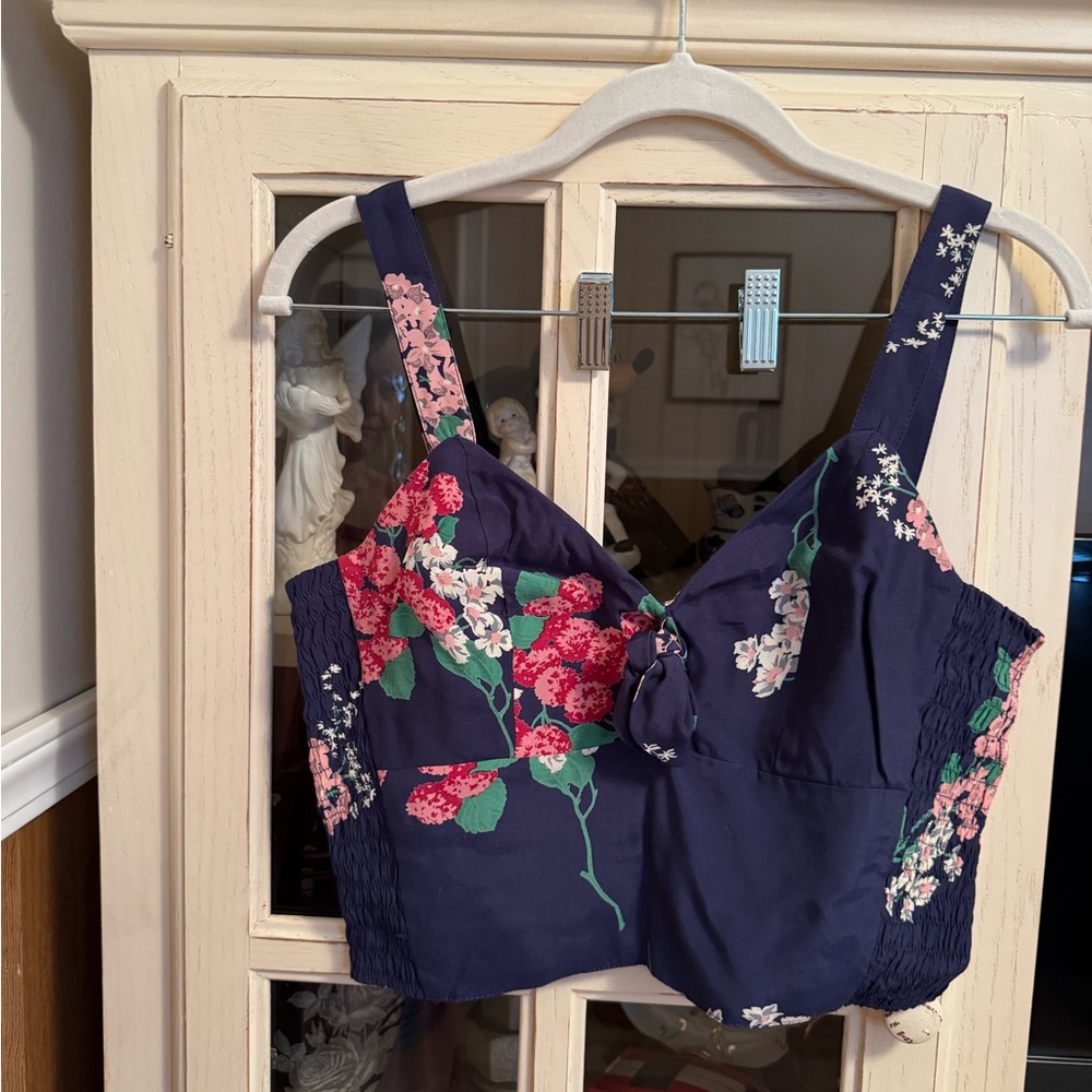 Trashy Diva zip up top